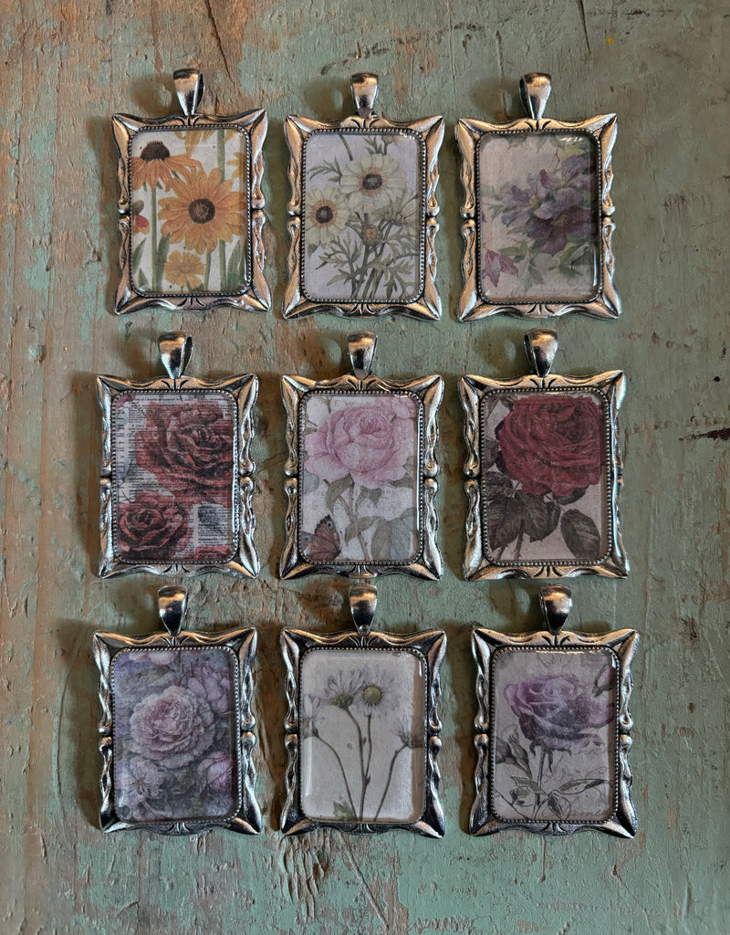 #3 COLOR violets silver plated pendant